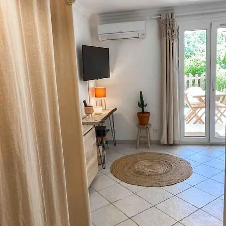 Studio Boheme Avec Jardinet Sans Vis A Vis Lägenhet
